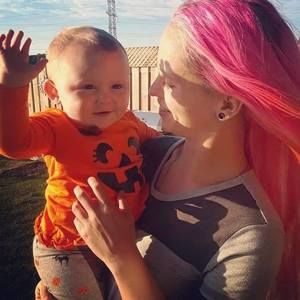 Meet your Posher, Kay